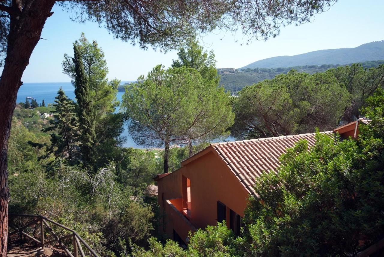 Residence Sud Est Porto Azzurro Exterior foto